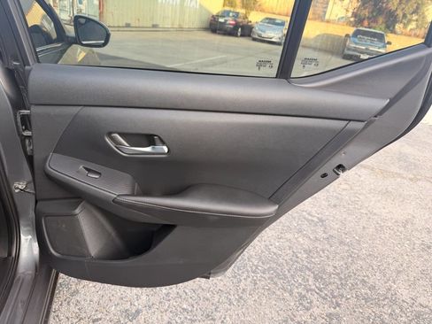 Used 2023 Nissan Sentra SV FWD image 31
