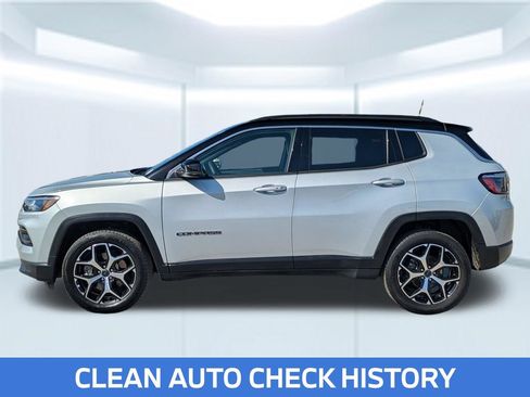 Used 2025 Jeep Compass Limited AWD/4WD image 2