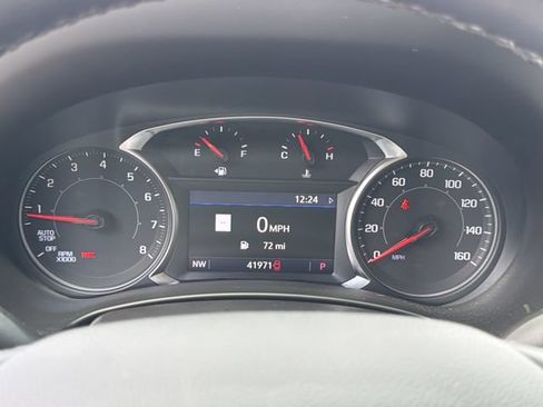 Used 2023 GMC Terrain SLT w/ Infotainment Package II FWD image 29