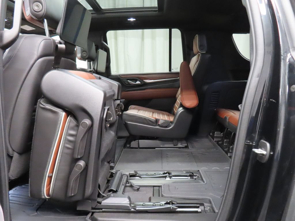 Used 2024 GMC Yukon XL Denali Ultimate AWD/4WD image 54