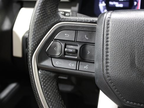 Used 2024 Toyota Tacoma TRD Off-Road AWD/4WD image 9