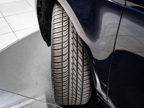 Used 2023 Land Rover Range Rover Evoque R-Dynamic SE image 34