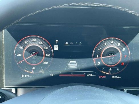 Certified 2024 Hyundai Elantra Limited image 38