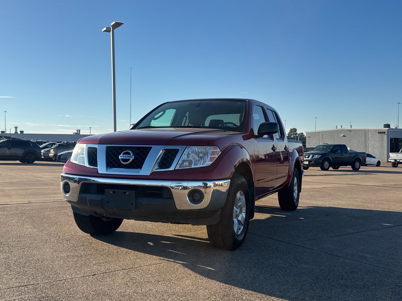 Used 2010 Nissan Frontier SE AWD/4WD image 9