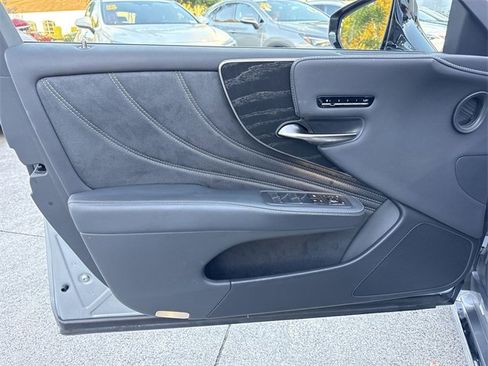 Used 2024 Lexus LS 500 500 Base image 13