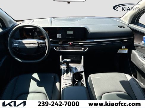New 2026 Kia Sportage EX image 16