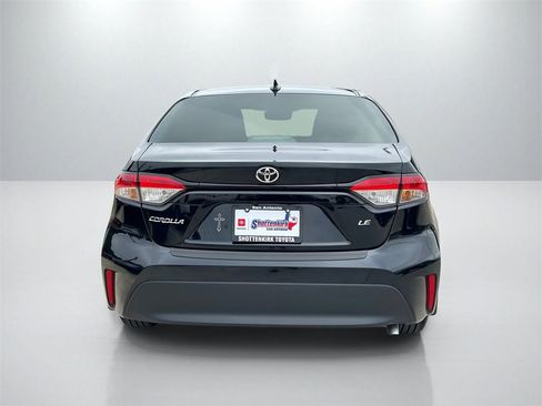 Certified 2025 Toyota Corolla LE image 6