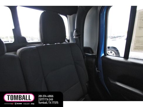Used 2022 Jeep Gladiator Sport AWD/4WD image 12