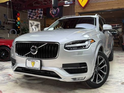 Used 2016 Volvo XC90 T6 Momentum w/ Momentum Plus Package AWD/4WD image 1