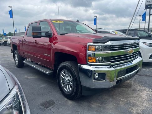Used 2018 Chevrolet Silverado 2500 LT w/ LT Convenience Package AWD/4WD image 8
