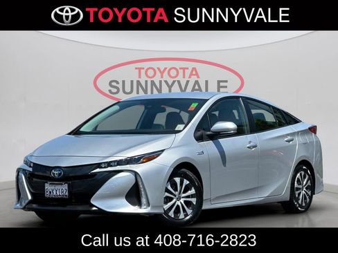 Used 2021 Toyota Prius Prime XLE FWD image 1