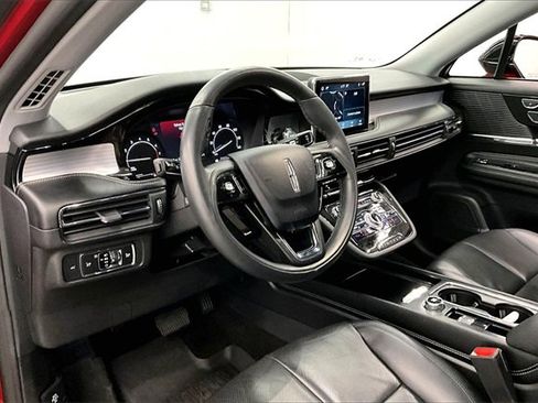 Used 2022 Lincoln Corsair AWD w/ Premium Package image 13