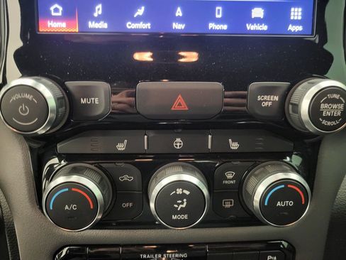 Used 2022 RAM 1500 Big Horn image 10