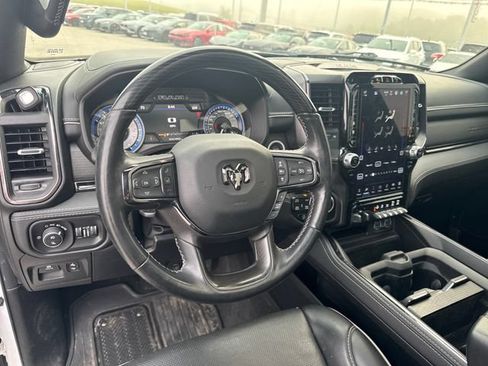 Used 2022 RAM 1500 Limited AWD/4WD image 11