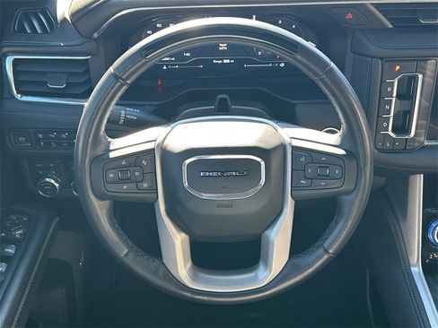 Used 2023 GMC Yukon XL Denali w/ Denali Reserve Package image 26