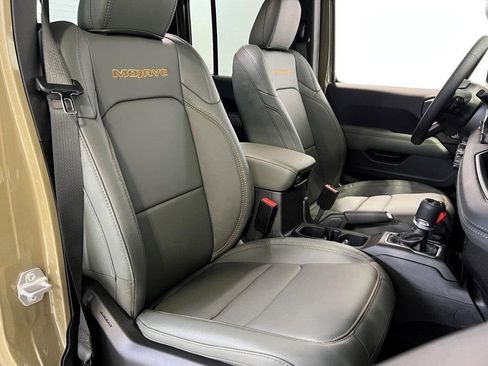 New 2026 Jeep Gladiator Mojave image 9