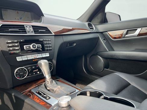Used 2014 Mercedes-Benz C 250 Sedan image 59