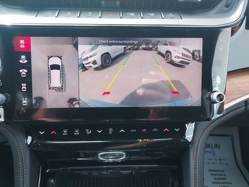 New 2026 Jeep Grand Cherokee Summit w/ Obsidian Package image 23