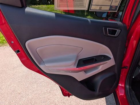 Used 2021 Ford EcoSport Titanium FWD image 34
