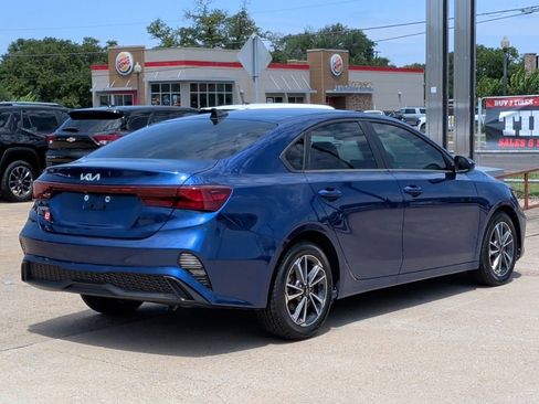 Used 2022 Kia Forte LXS FWD image 8