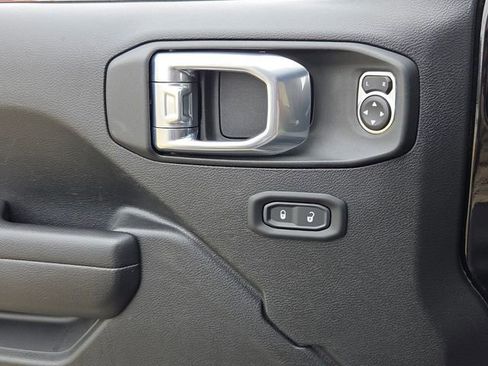 Used 2021 Jeep Wrangler Unlimited Rubicon image 27