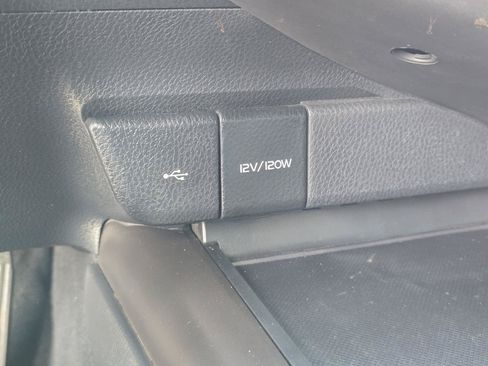 Used 2024 Toyota Camry SE FWD image 12
