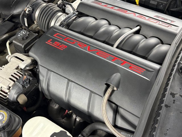 Used 2006 Chevrolet Corvette Coupe w/ Preferred Equipment Group RWD image 22