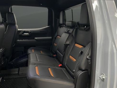 Used 2025 GMC Sierra 1500 AT4 w/ AT4 Premium Package AWD/4WD image 23