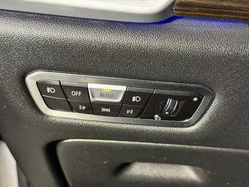 Used 2020 BMW X5 xDrive40i w/ Executive Package image 28