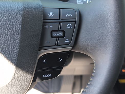 Certified 2025 Toyota Camry XLE w/ Premium Plus Package FWD image 20