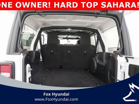 Used 2023 Jeep Wrangler Sahara image 10