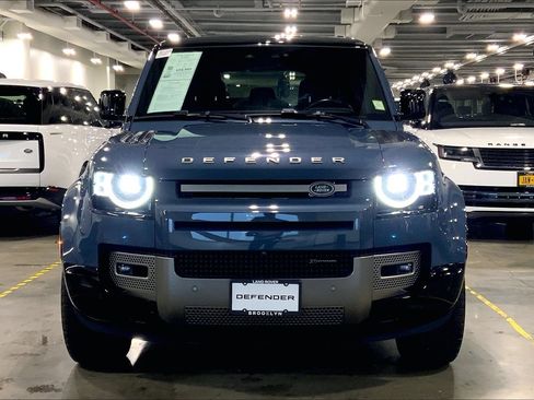 Used 2023 Land Rover Defender 110 X-Dynamic SE AWD/4WD image 3