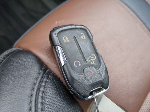 Used 2023 Chevrolet Silverado 2500 High Country w/ Z71 Off-Road Package image 44