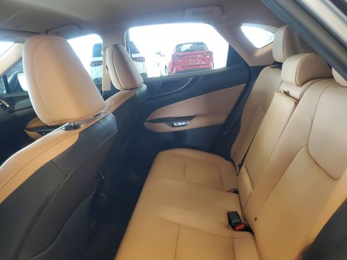 Used 2023 Lexus NX 250 FWD w/ Towing Package (2000 Lbs) image 15