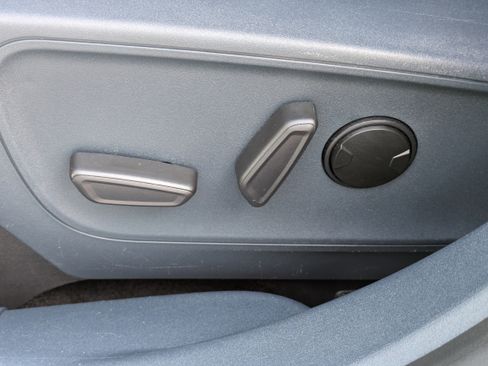 Used 2023 Ford Maverick Lariat FWD image 19