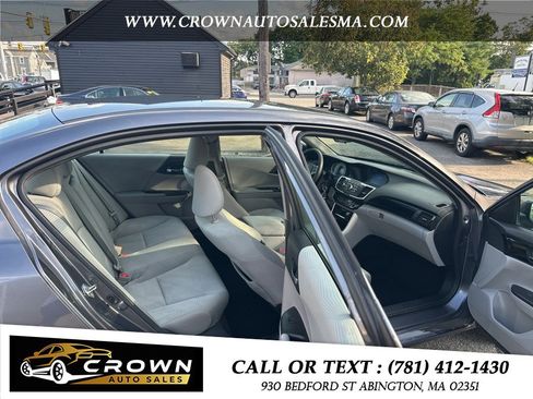Used 2017 Honda Accord LX image 10