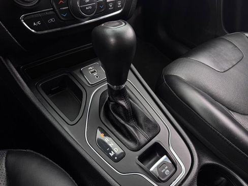 Used 2022 Jeep Cherokee Latitude Lux image 19