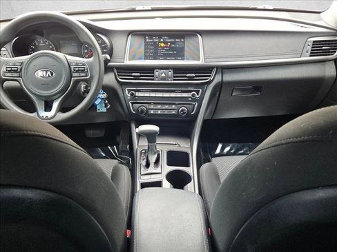 Used 2018 Kia Optima LX w/ 17" Alloy Wheels Package image 17