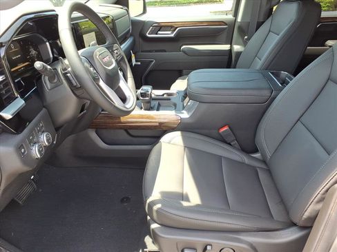 New 2026 GMC Sierra 1500 Elevation w/ Elevation Premium Package AWD/4WD image 3