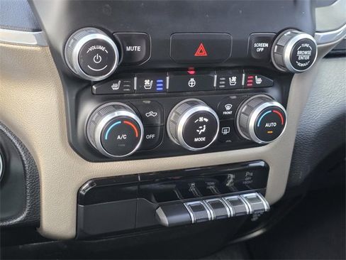 Used 2019 RAM 1500 Laramie image 21