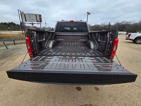 Used 2022 Ford F150 XLT w/ Equipment Group 302A High image 11