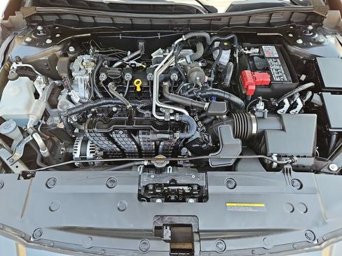 Used 2025 Nissan Altima 2.5 SV FWD image 35