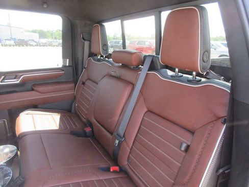 New 2026 GMC Sierra 3500 Denali Ultimate AWD/4WD image 14