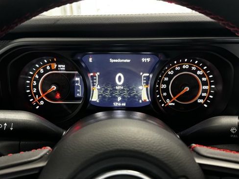 Used 2024 Jeep Gladiator Rubicon image 12