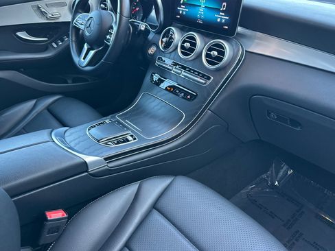 Certified 2022 Mercedes-Benz GLC 300 image 16