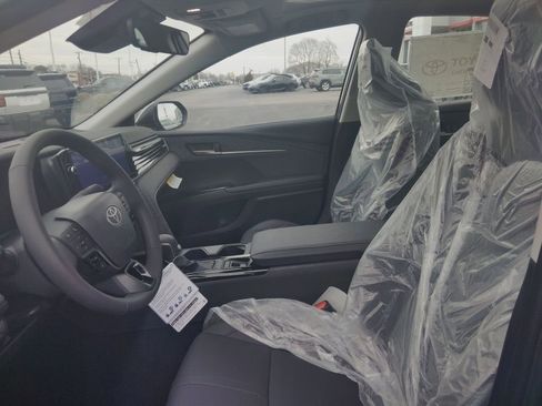 New 2026 Toyota Camry XLE image 7