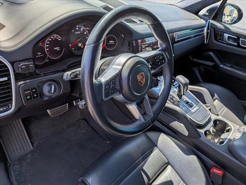Used 2021 Porsche Cayenne GTS AWD/4WD image 3