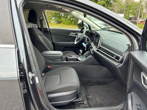 Used 2023 Kia Sportage LX AWD/4WD image 36