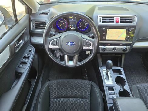 Used 2017 Subaru Outback 2.5i Premium AWD/4WD image 11