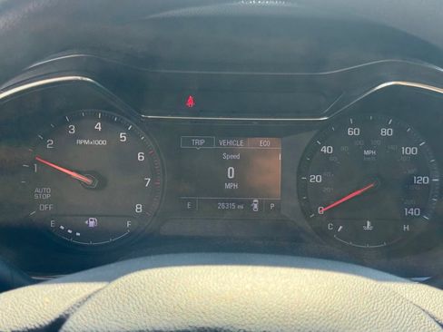 Used 2021 Chevrolet TrailBlazer LT w/ Sun and Liftgate Package FWD image 5